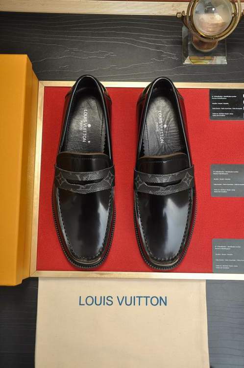 Picture of Louis Vuitton Shoes _SKULVsz38-45hnx061414886